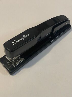 Swingline Black Desktop Stapler
